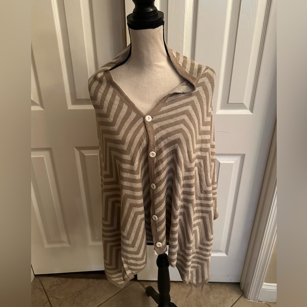 NWT One size taupe and gold lurex cape shawl with front button design